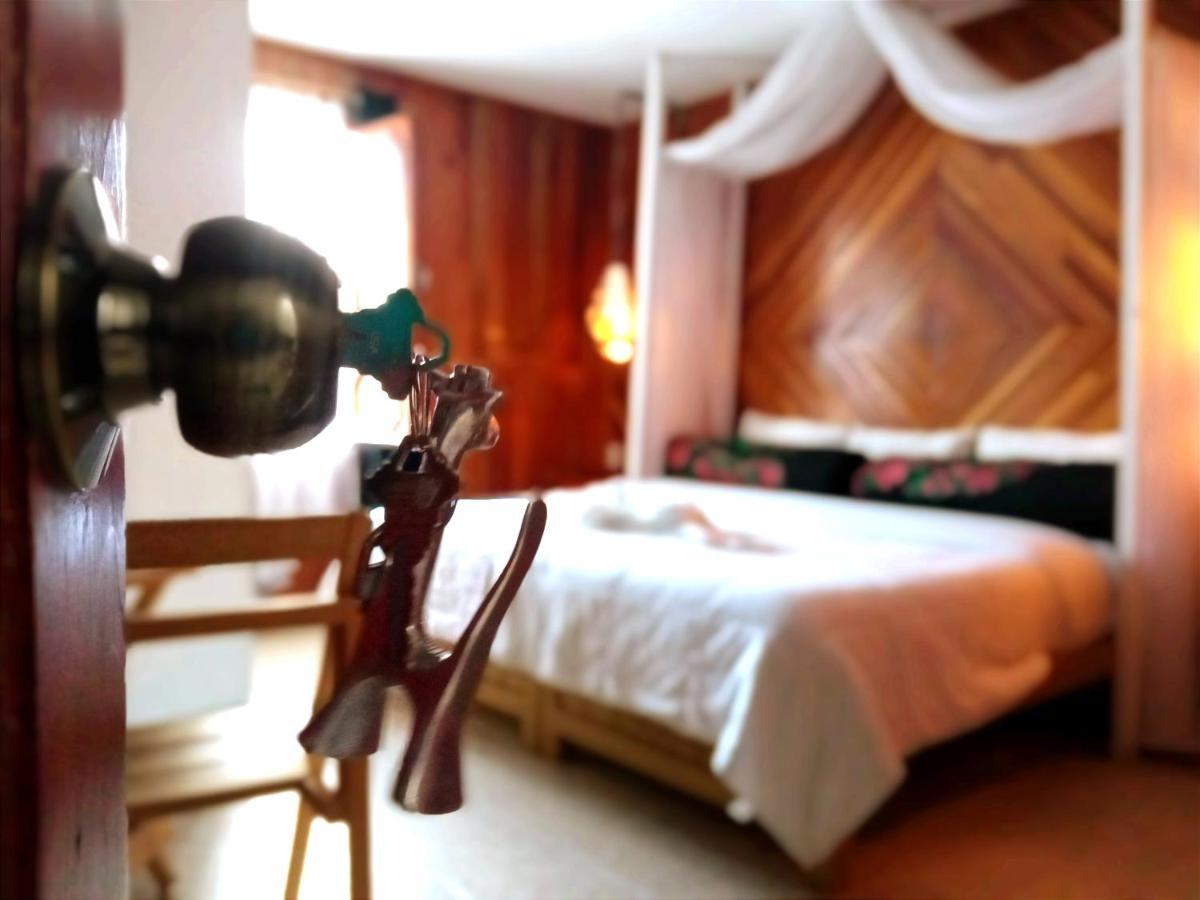 Bed and Breakfast Kaza Muta Сан-Кристобаль-де-Ла-Касас Экстерьер фото