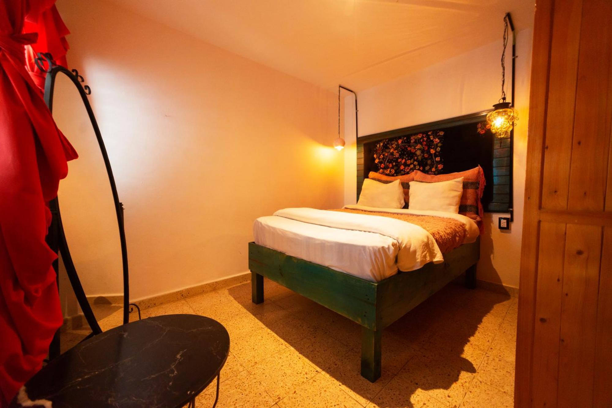Bed and Breakfast Kaza Muta Сан-Кристобаль-де-Ла-Касас Экстерьер фото