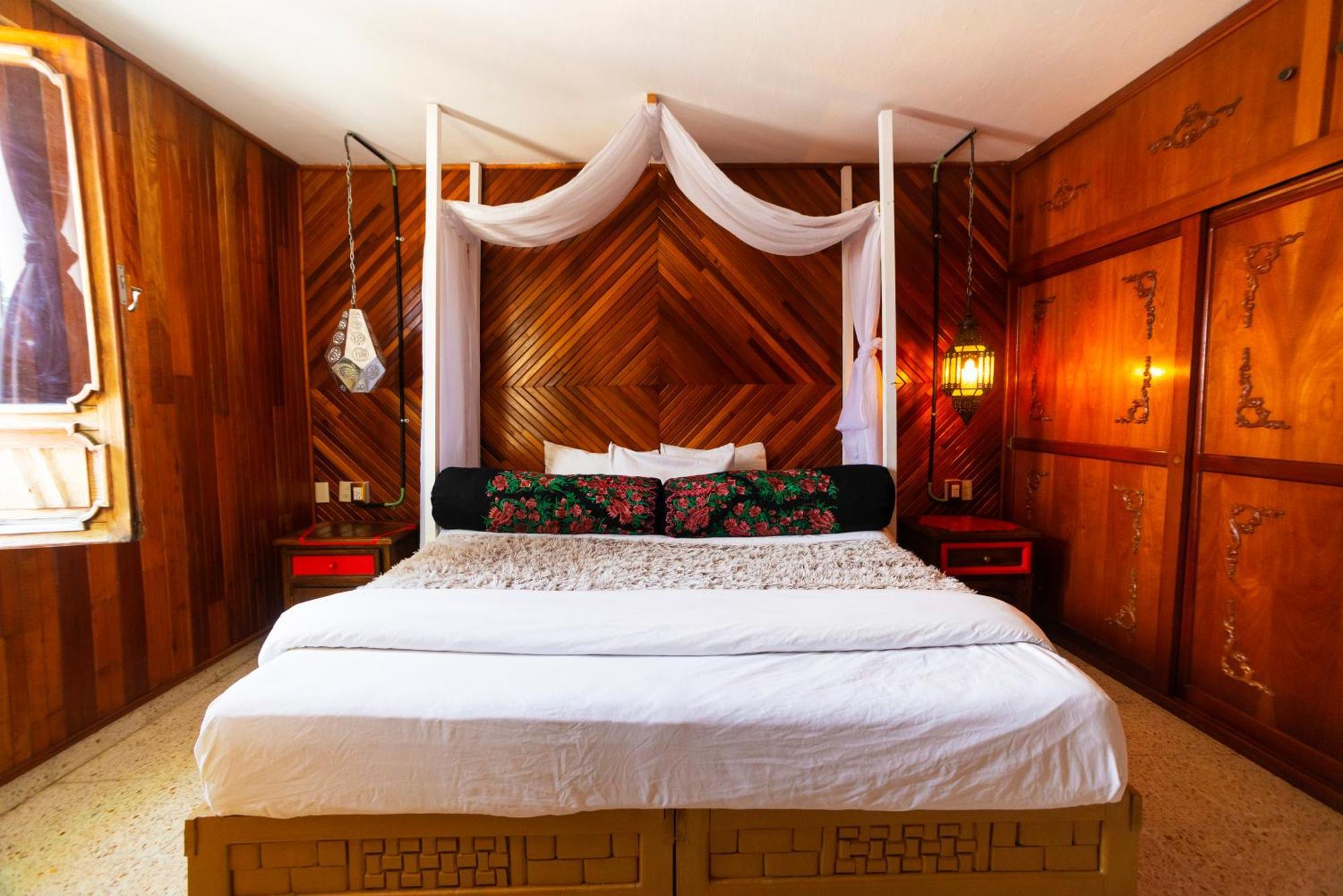 Bed and Breakfast Kaza Muta Сан-Кристобаль-де-Ла-Касас Экстерьер фото