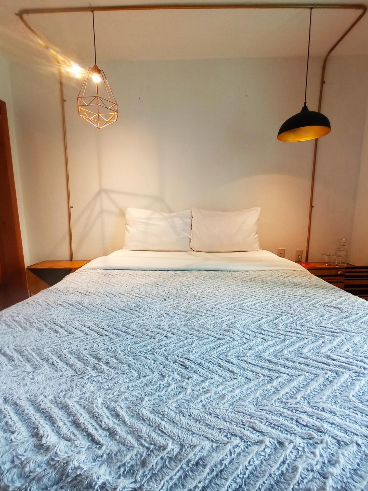 Bed and Breakfast Kaza Muta Сан-Кристобаль-де-Ла-Касас Экстерьер фото