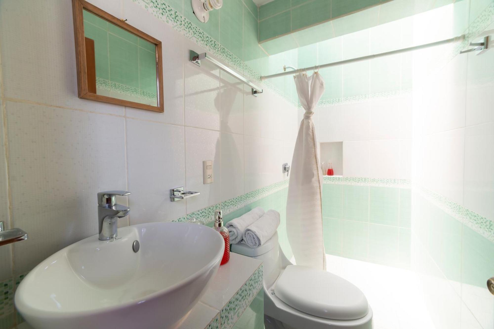 Bed and Breakfast Kaza Muta Сан-Кристобаль-де-Ла-Касас Экстерьер фото